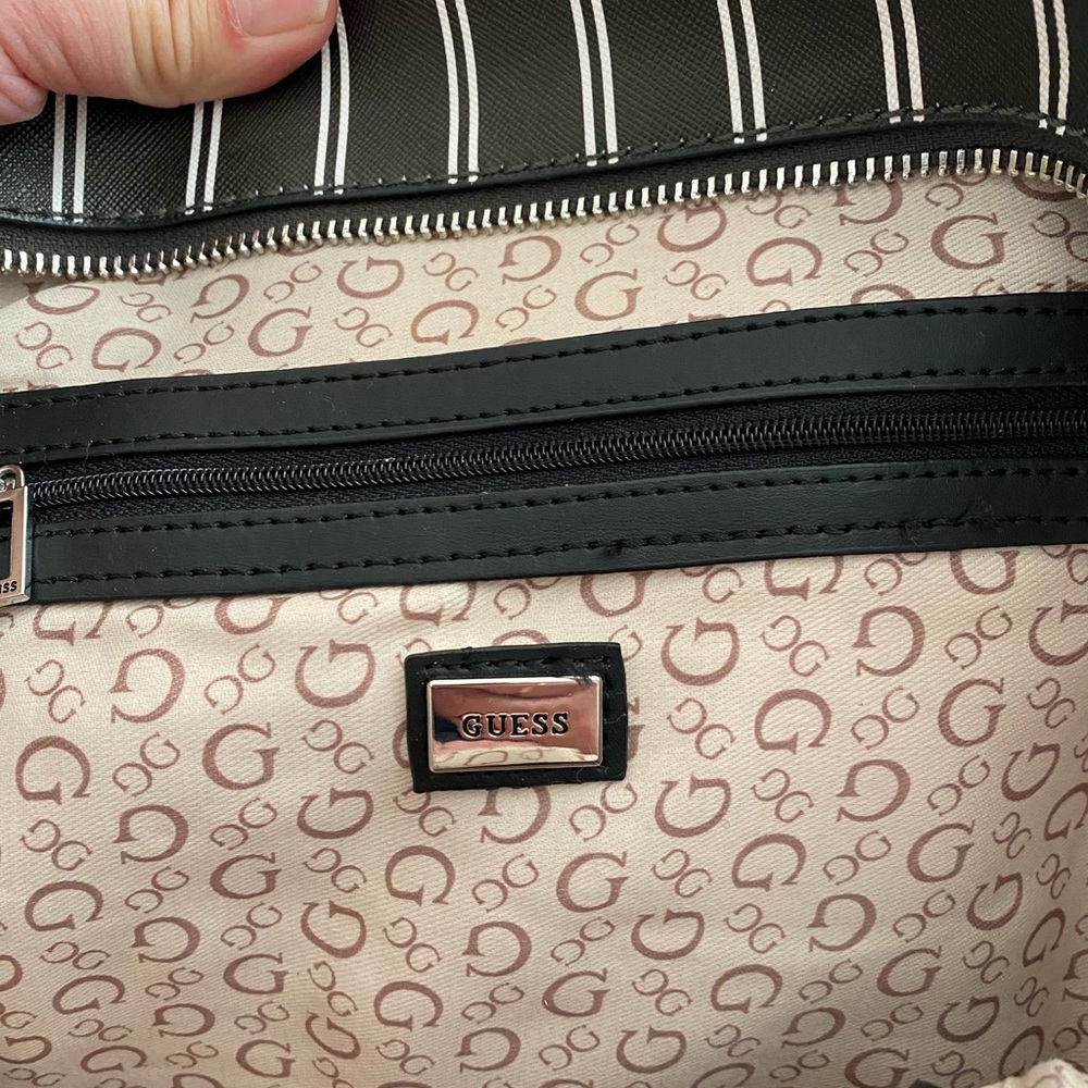 Guess leather backpack - Picture 4 of 4